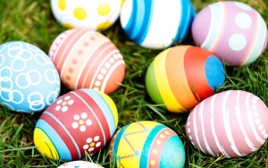 Image of Easter eggs on grass